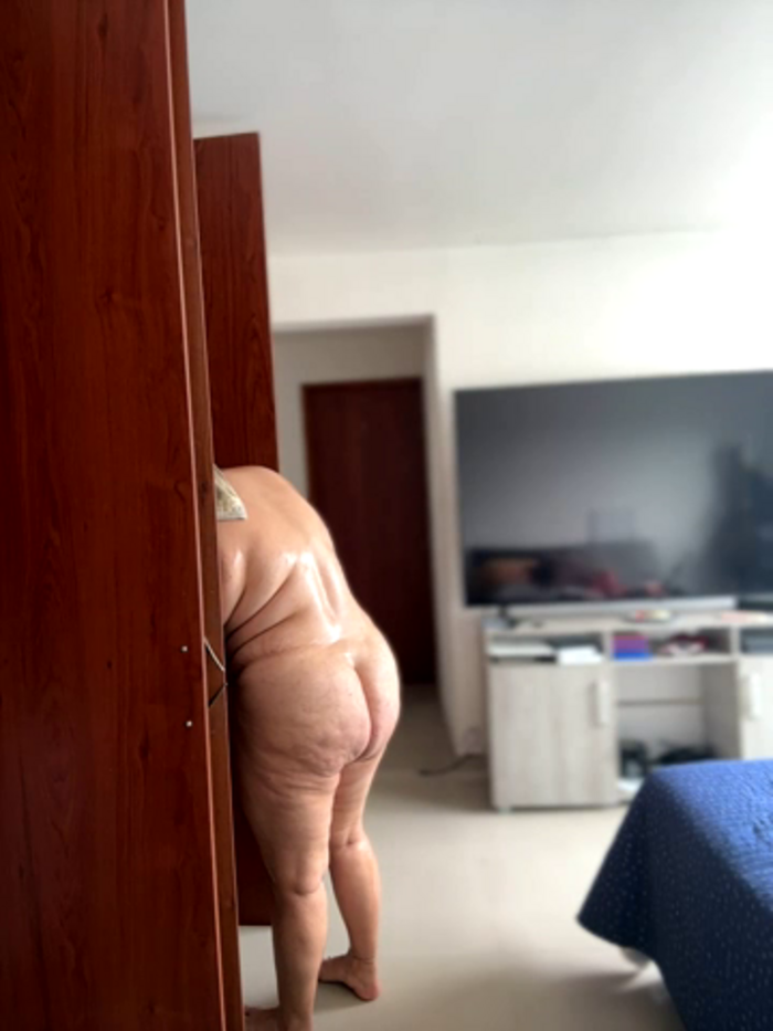 horny_roomiess