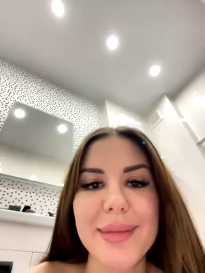 Alina_Vibe_Me