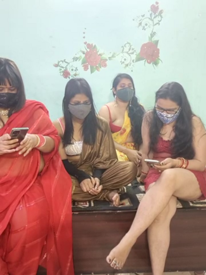 Indian_hotmilfs