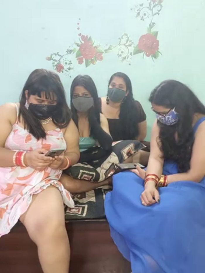 Indian_hotmilfs
