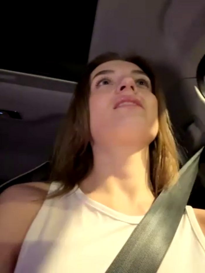 -AngelAri-
