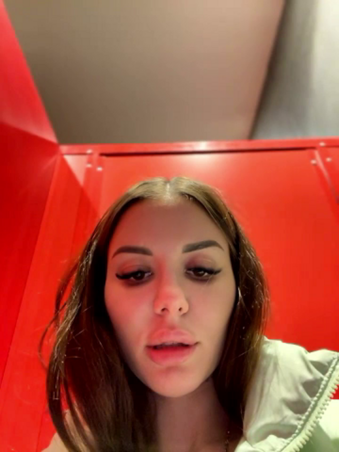 Alina_Vibe_Me