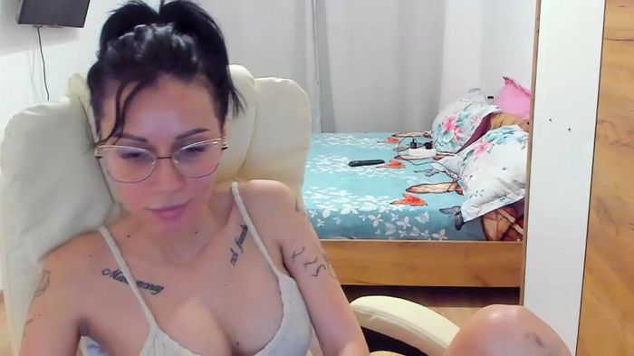 kissnicol32