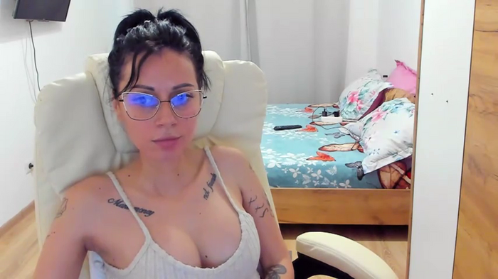 kissnicol32