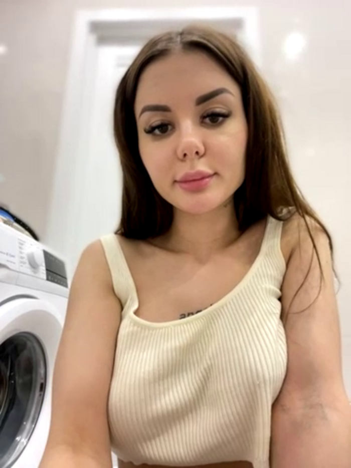 Alina_Vibe_Me