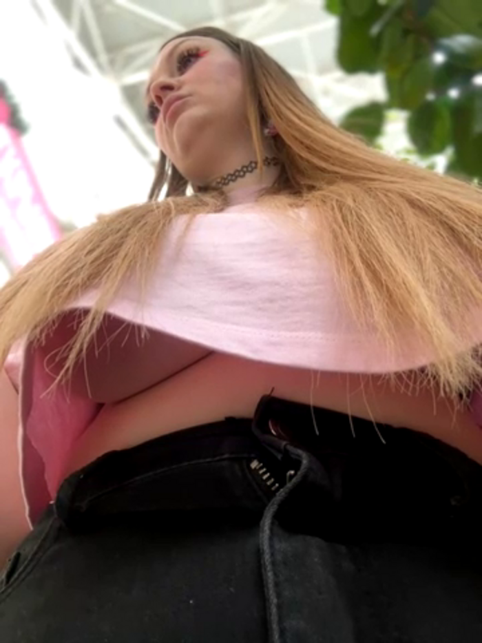 Teya_moon_