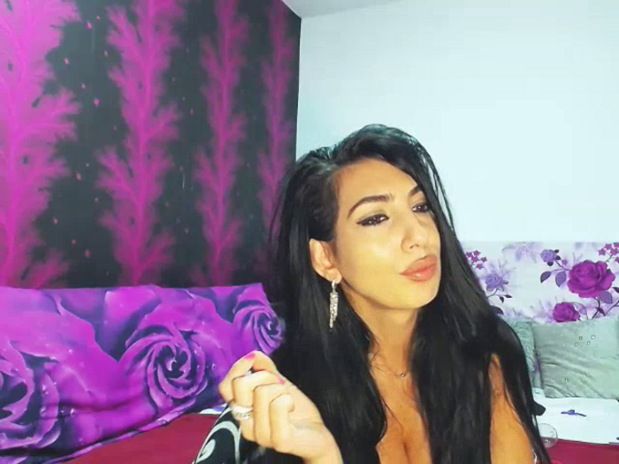 BrunetteBabe69