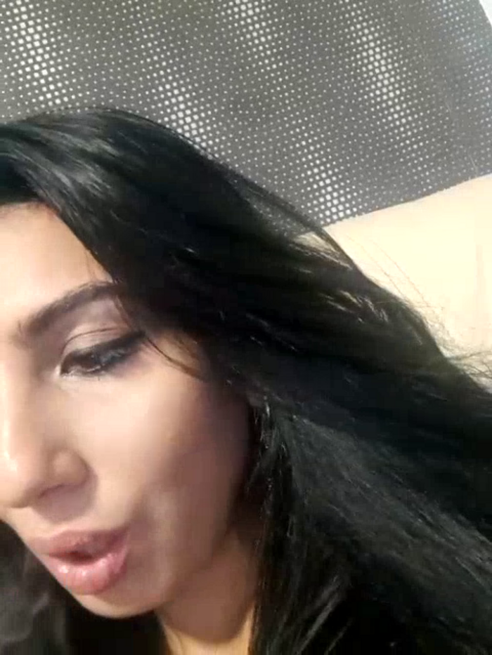 BrunetteBabe69