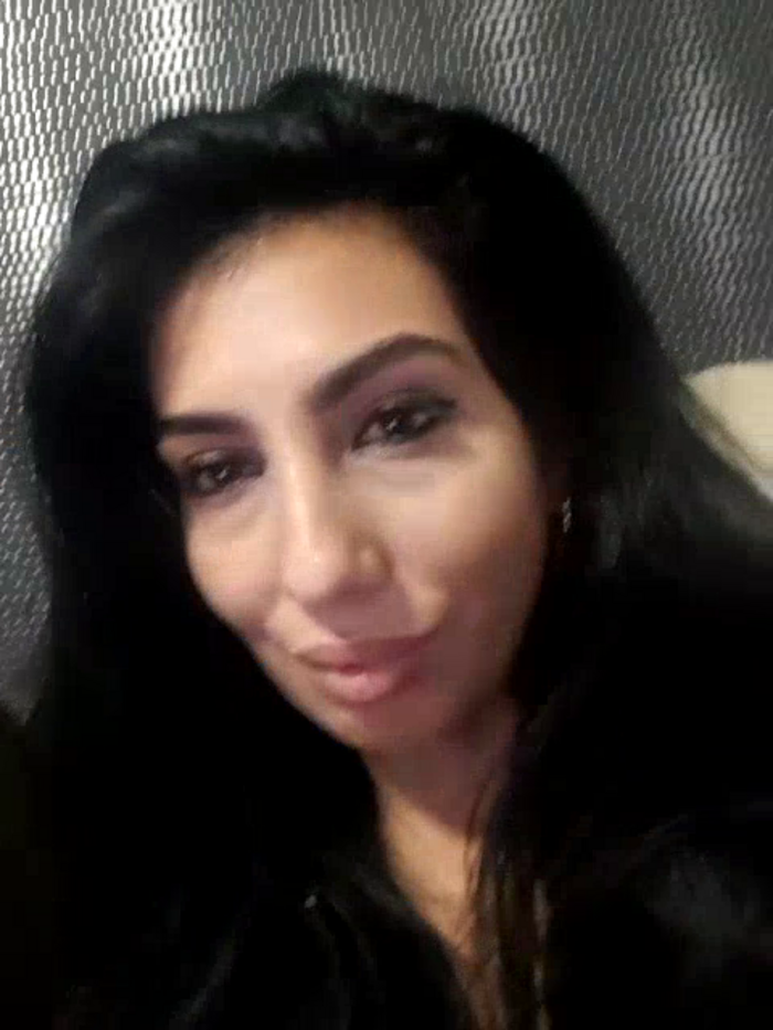 BrunetteBabe69