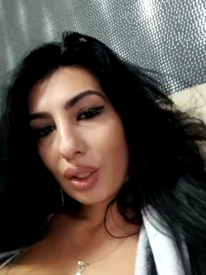 BrunetteBabe69