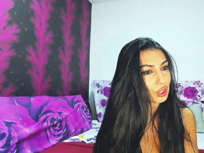 BrunetteBabe69