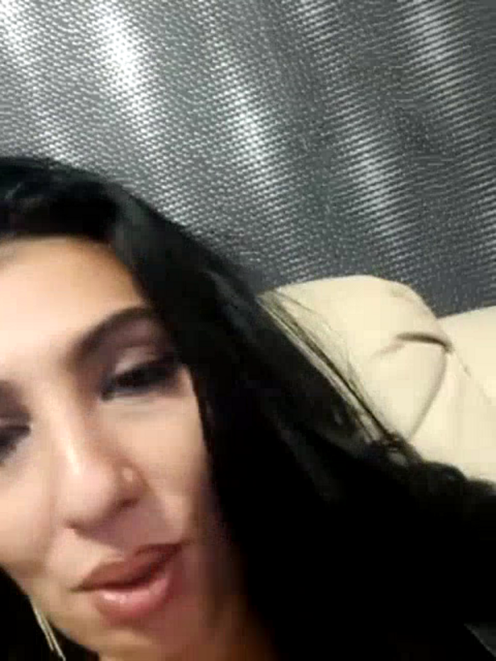 BrunetteBabe69