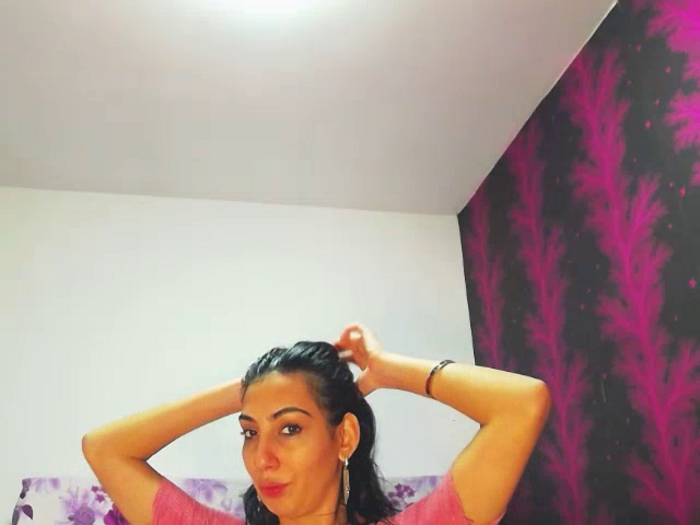 BrunetteBabe69