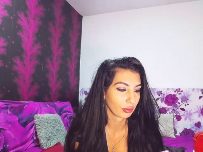 BrunetteBabe69