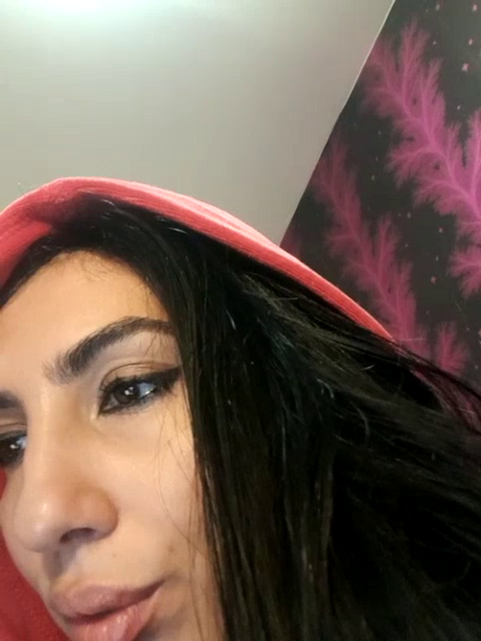 BrunetteBabe69