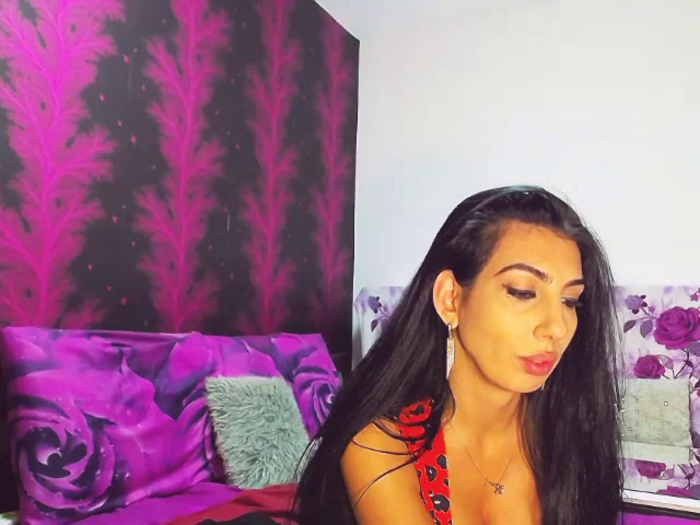 BrunetteBabe69