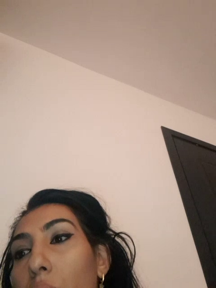 BrunetteBabe69