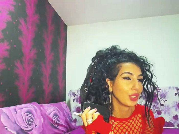 BrunetteBabe69