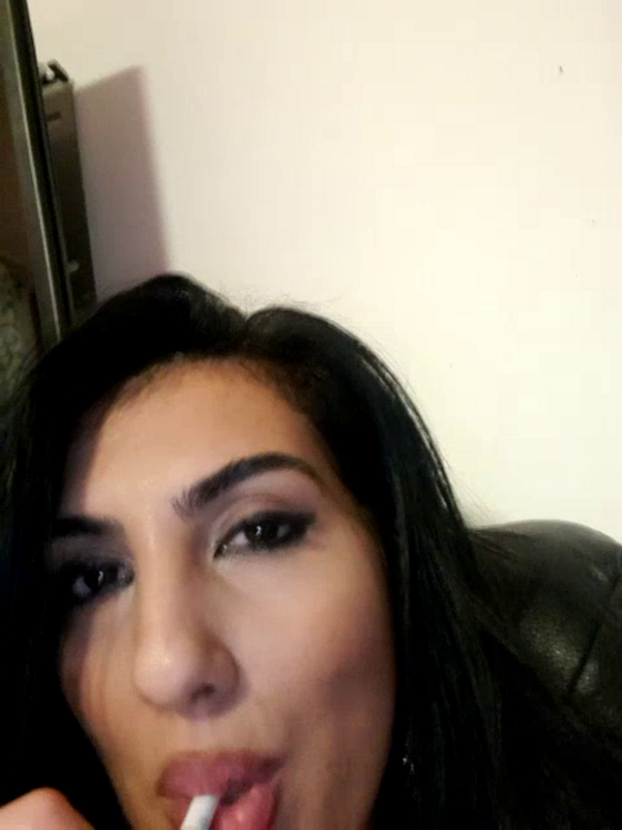 BrunetteBabe69