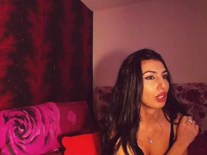 BrunetteBabe69