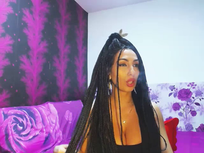 BrunetteBabe69