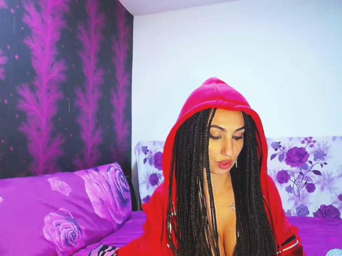 BrunetteBabe69
