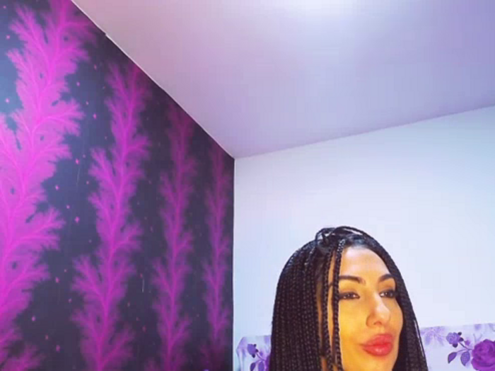 BrunetteBabe69