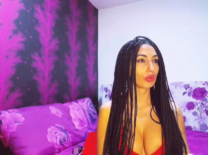 BrunetteBabe69