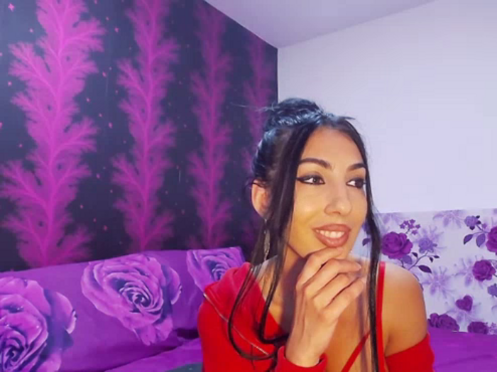 BrunetteBabe69