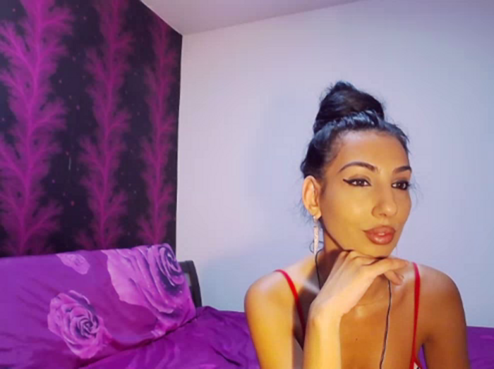 BrunetteBabe69