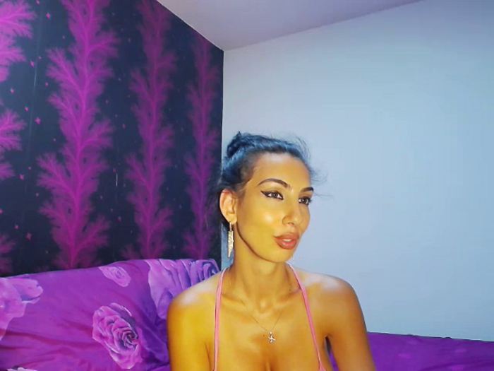 BrunetteBabe69