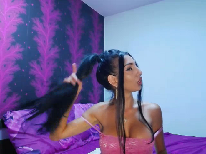 BrunetteBabe69