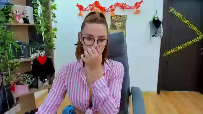 2023/10/10/xlovecam-arinochka-11-09-58