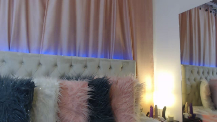 VanessaClose