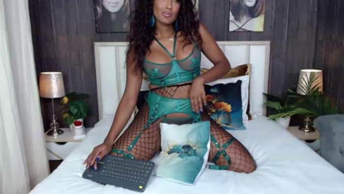Shaniabeaute