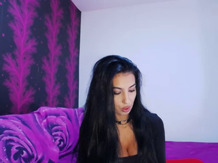 BrunetteBabe69