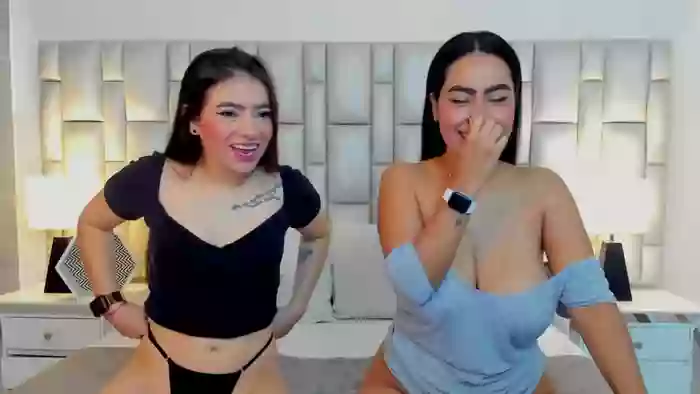 2023/11/11/xlovecam-paolaykatty-13-57-55