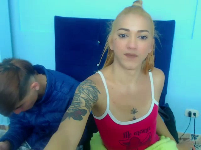 PaolaAndAlez