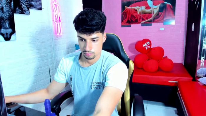 DavidBigCockStrong