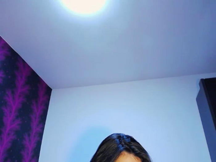 BrunetteBabe69
