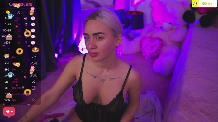 CuteLittleBlondy