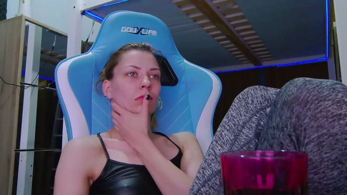 KaroKaroline