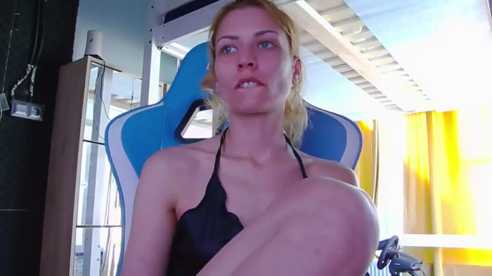 KaroKaroline