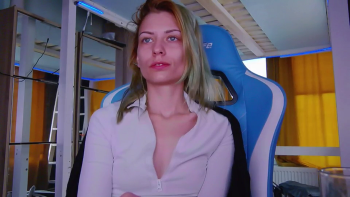 KaroKaroline