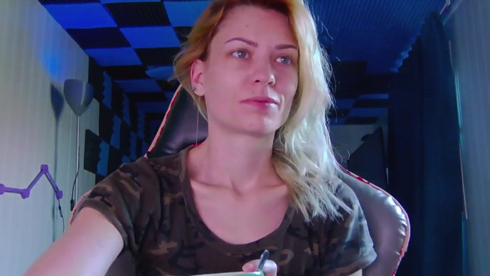 KaroKaroline