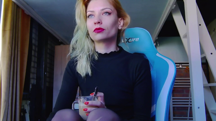 KaroKaroline
