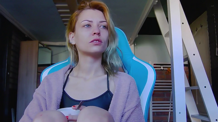 KaroKaroline