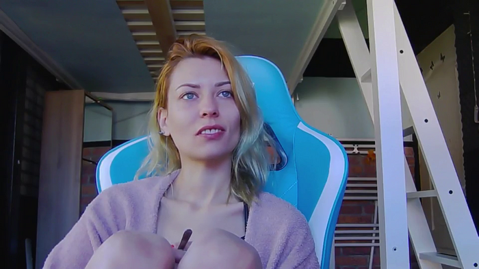 KaroKaroline
