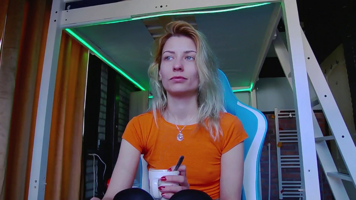 KaroKaroline