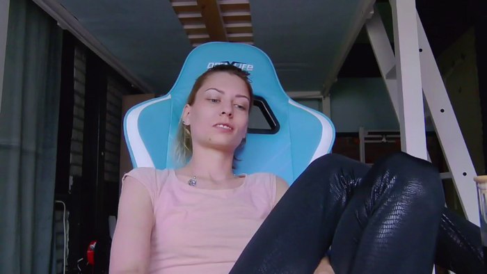 KaroKaroline